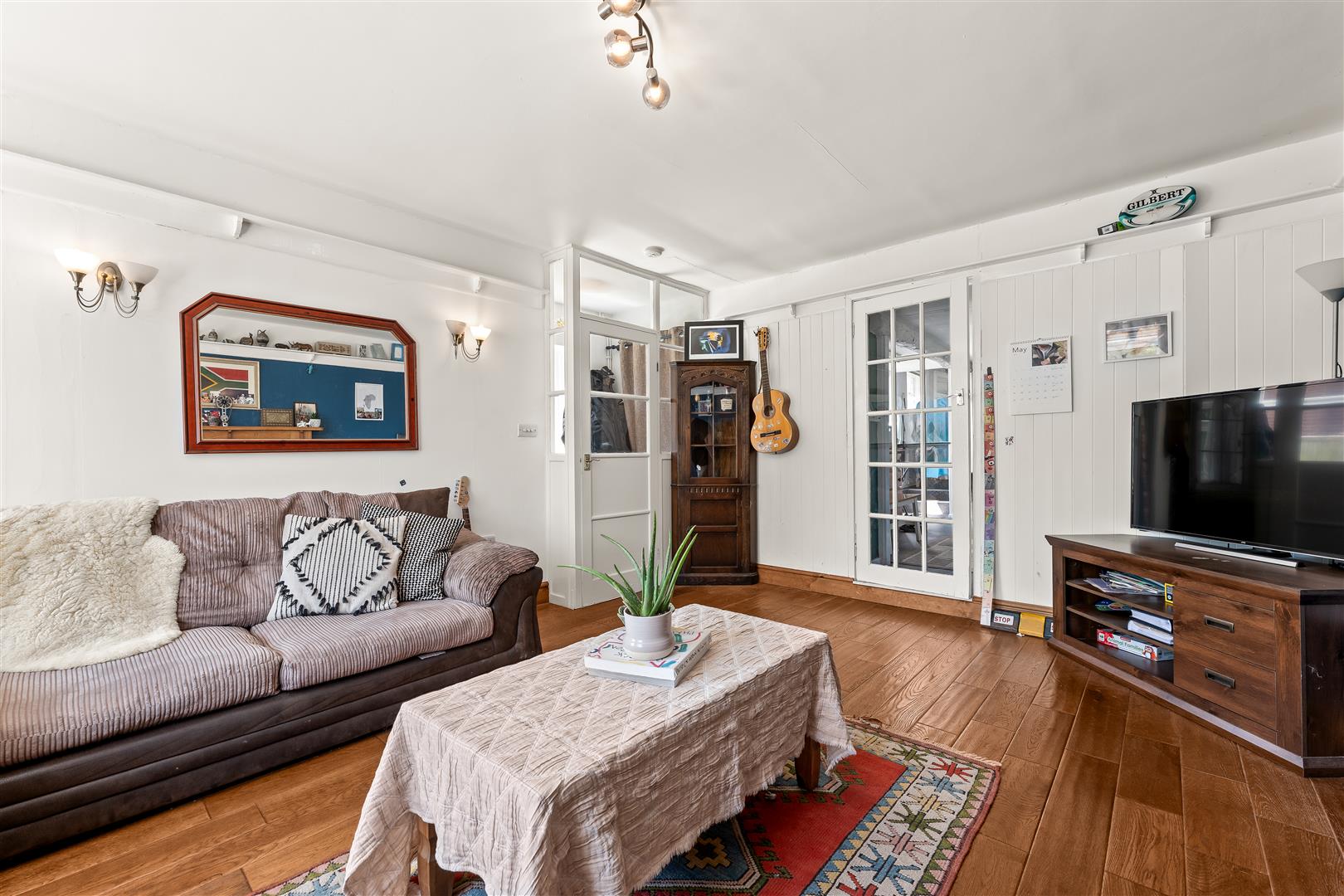 Main Street, Upton, Newark